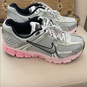 Nike Women's Silver, Pink & Black Athletic Running Shoes